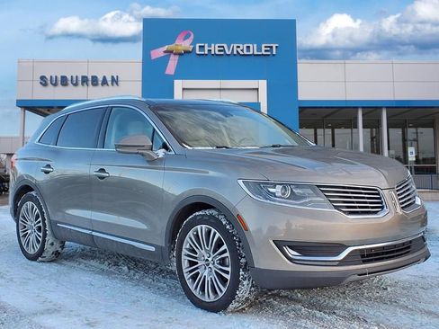 Used 2017 Lincoln MKX Reserve w/ Driver Assistance Package image 3
