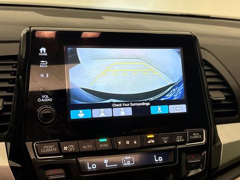 Used 2019 Honda Odyssey Touring image 24