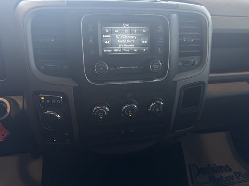 Used 2015 RAM 1500 Express AWD/4WD image 18