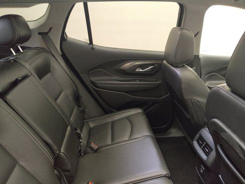 Used 2022 GMC Terrain SLT w/ LPO, Floor Liner Package AWD/4WD image 19