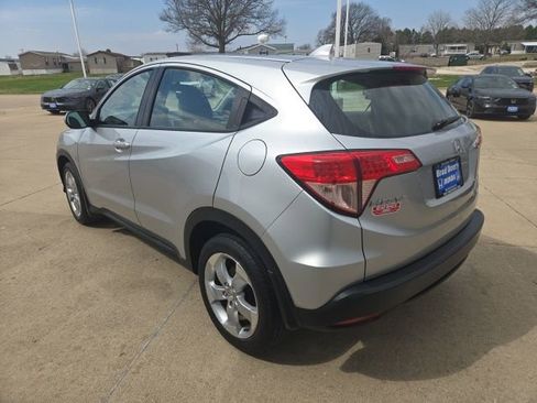 Used 2016 Honda HR-V LX image 5