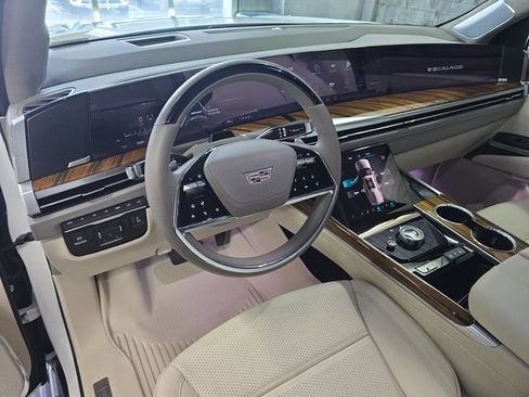 Certified 2025 Cadillac Escalade Sport Platinum w/ LPO, ONYX Package image 17