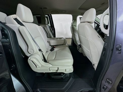 Used 2025 Honda Odyssey EX-L image 11