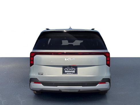 New 2026 Kia Carnival EX image 8