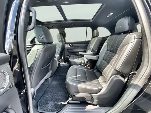 New 2026 Buick Enclave Avenir w/ Super Cruise Package FWD image 26