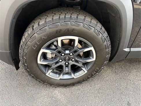 Used 2026 Chevrolet Equinox ACTIV w/ Safety and Technology Package image 5