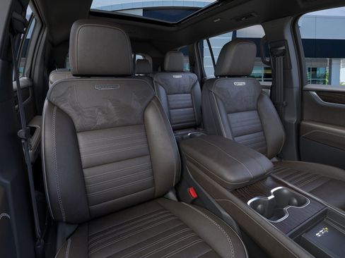 New 2026 GMC Acadia Denali Ultimate w/ LPO, Floor Liner Package image 16