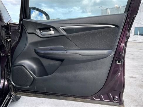 Used 2017 Honda Fit EX image 28