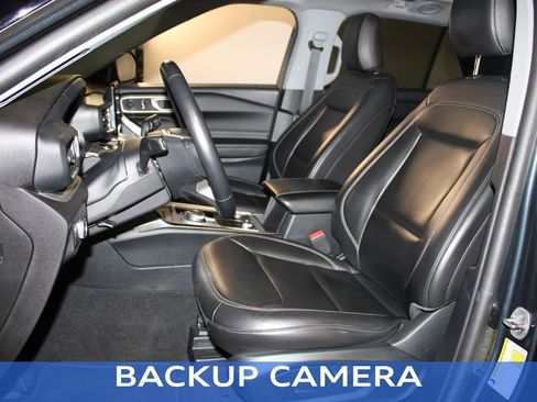 Certified 2022 Ford Explorer XLT w/ Equipment Group 202A image 6