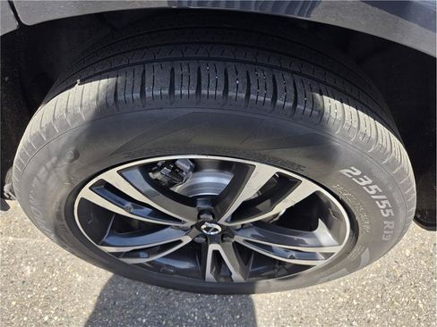 Used 2021 Volvo XC60 T5 Momentum w/ Advanced Package AWD/4WD image 12