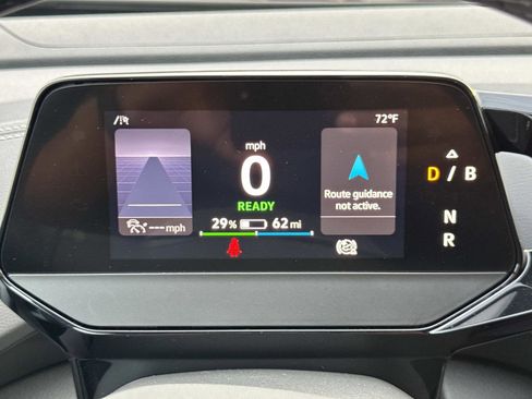 Certified 2023 Volkswagen ID.4 Pro image 19