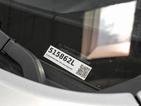 Used 2023 Jeep Wagoneer Series II image 55