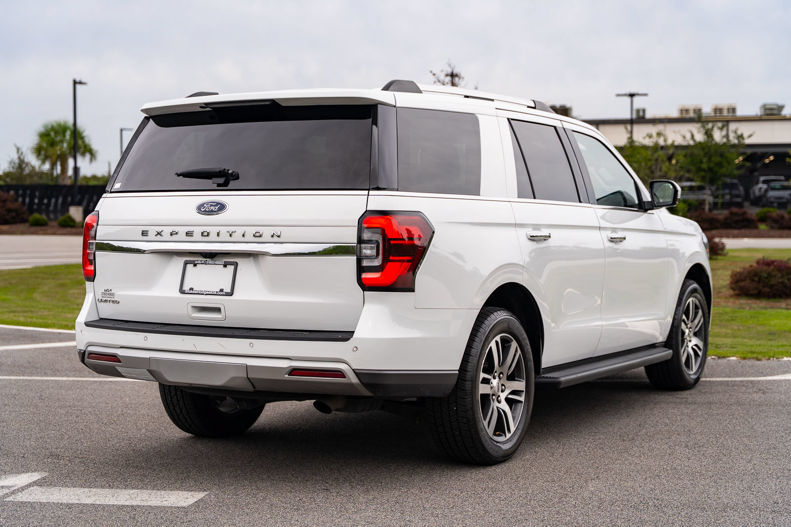 Used 2024 Ford Expedition Limited RWD image 7