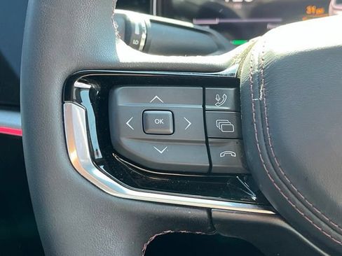 Used 2025 Jeep Wagoneer S Launch Edition AWD/4WD image 15