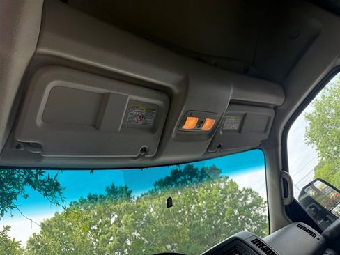Used 2014 Nissan NV 2500 SV w/ Technology Package RWD image 10