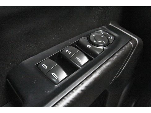 Used 2022 Chevrolet Silverado 1500 Custom image 22