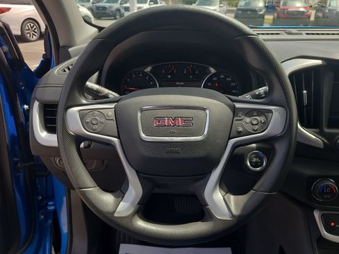 Used 2024 GMC Terrain SLE w/ Driver Convenience Package FWD image 25