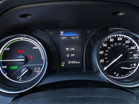 Used 2020 Toyota Camry LE image 22