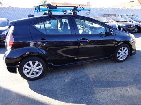 Used 2017 Toyota Prius C Four FWD image 7