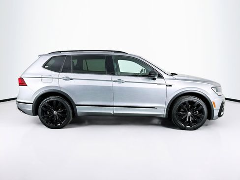Used 2020 Volkswagen Tiguan SE R-Line FWD image 10