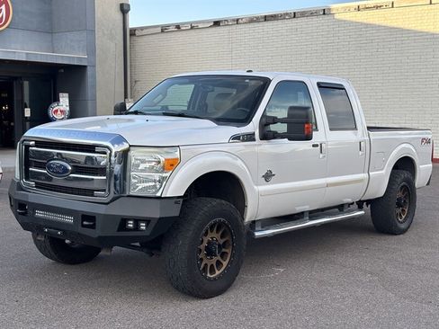 Used 2015 Ford F250 Lariat w/ Lariat Ultimate Package image 7