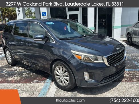 Used 2015 Kia Sedona EX FWD image 12