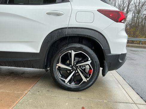 Used 2023 Chevrolet TrailBlazer RS w/ Sun and Liftgate Package image 23