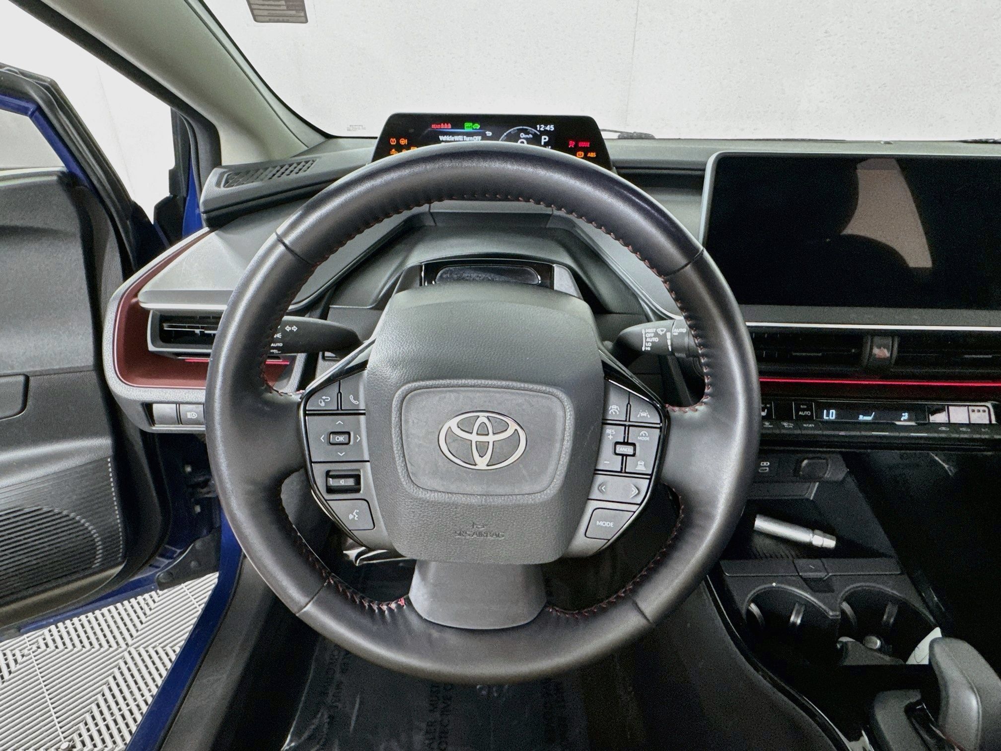 Used 2024 Toyota Prius Prime FWD image 13