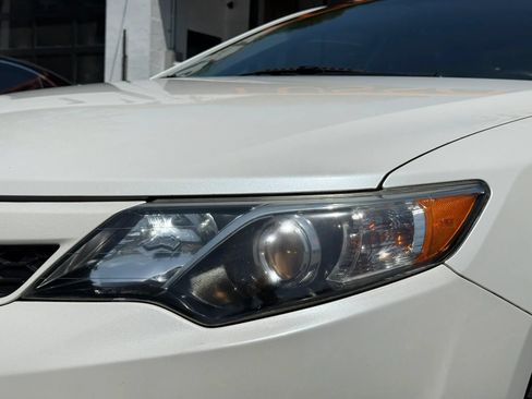 Used 2012 Toyota Camry SE FWD image 36
