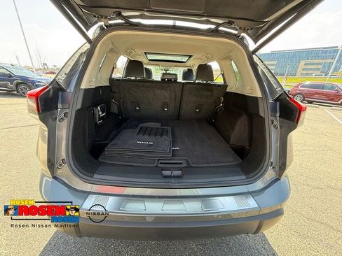 Used 2026 Nissan Rogue SV w/ SV Premium Package AWD/4WD image 30