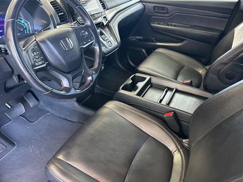 Used 2023 Honda Odyssey Sport image 10