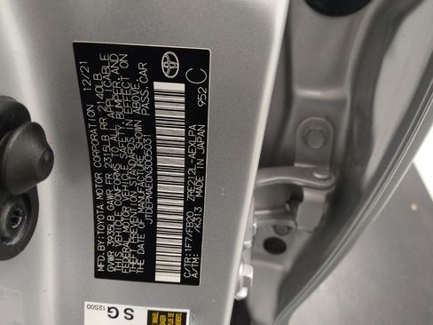 Used 2022 Toyota Corolla LE FWD image 33