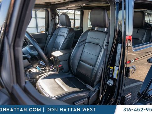 Used 2022 Jeep Wrangler Unlimited Sahara w/ Cold Weather Group image 4