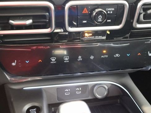 New 2026 Nissan Sentra SR w/ SR Premium Package FWD image 21