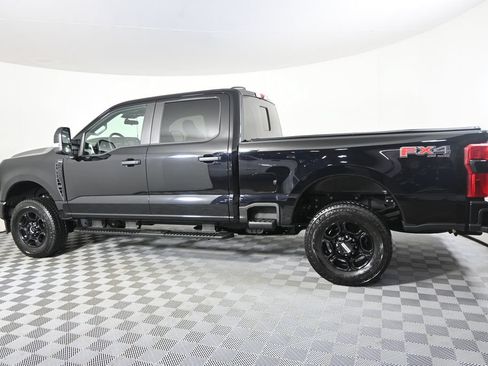 Used 2024 Ford F250 XL w/ STX Appearance Package AWD/4WD image 3
