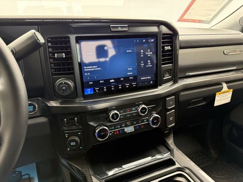 New 2026 Ford F250 Lariat w/ Black Appearance Package image 5