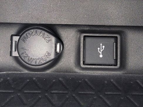 Certified 2022 Toyota RAV4 XLE Premium image 26