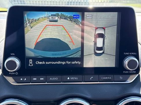 Used 2022 Nissan Sentra SR w/ SR Premium Package FWD image 28