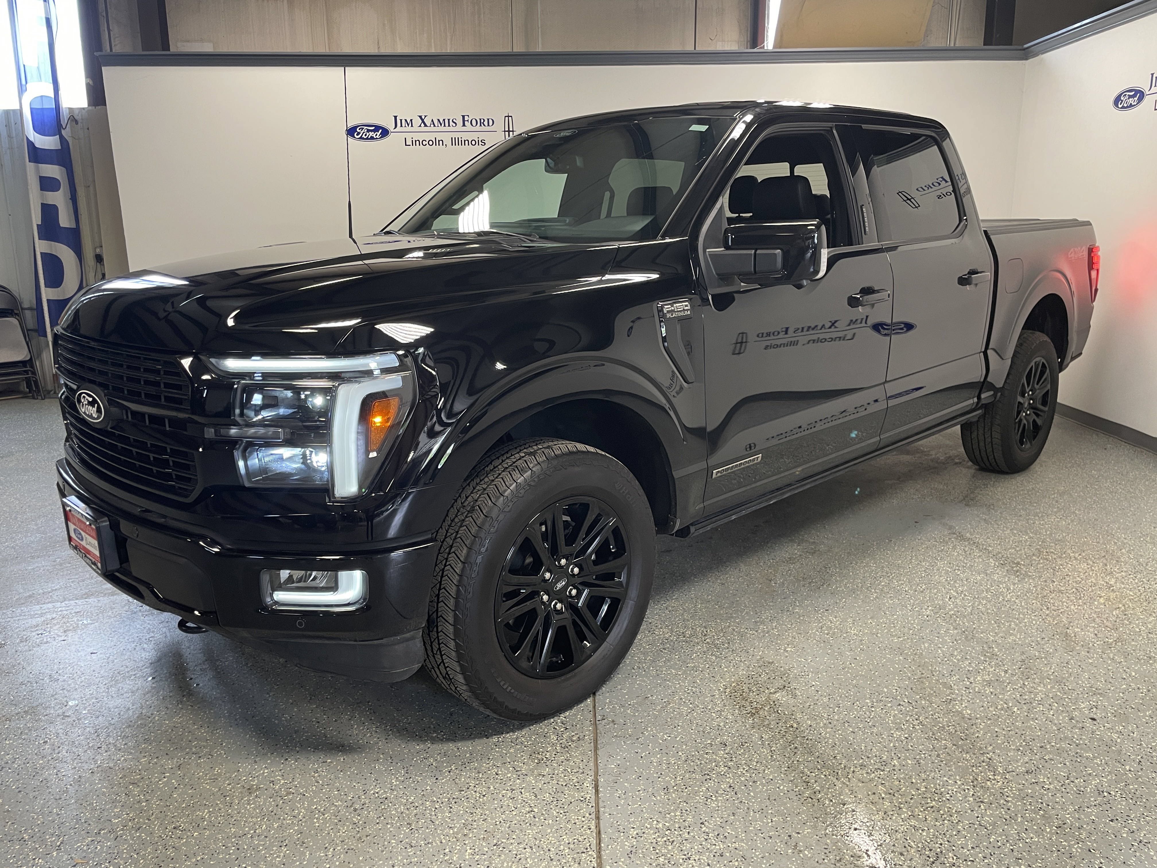 Used 2024 Ford F150 Platinum AWD/4WD image 3
