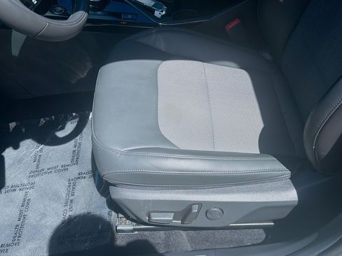 Used 2024 Kia Niro Wind FWD image 15