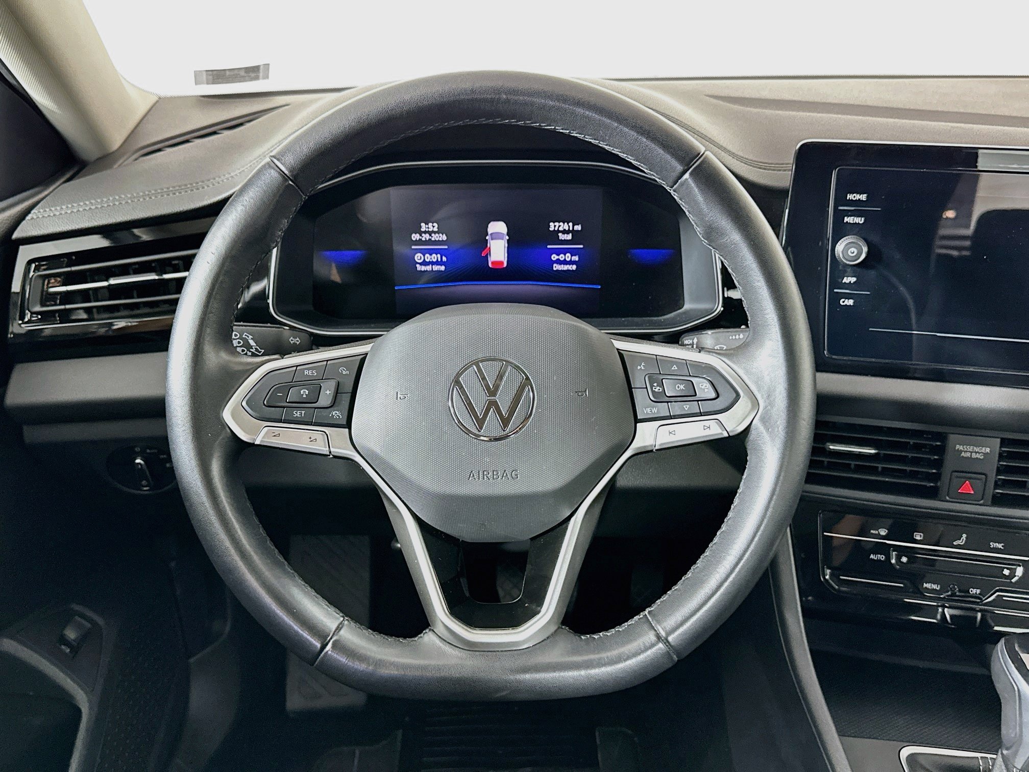Used 2025 Volkswagen Jetta S FWD image 18