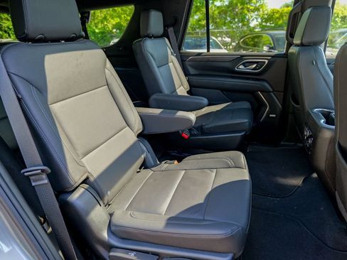 Used 2023 Chevrolet Tahoe LT w/ Luxury Package AWD/4WD image 33