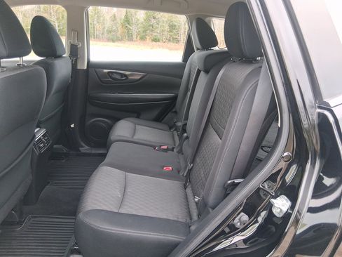 Used 2020 Nissan Rogue S AWD/4WD image 16