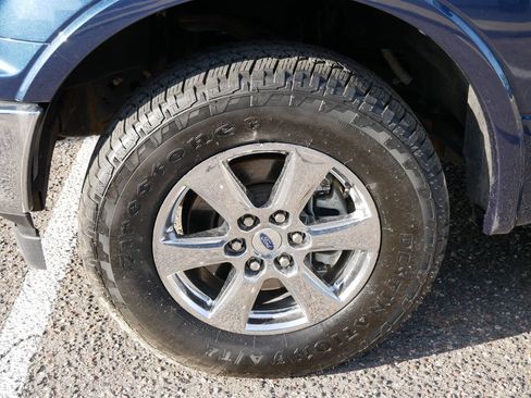 Used 2019 Ford F150 Lariat w/ Equipment Group 502A Luxury AWD/4WD image 8
