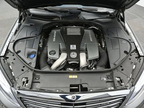 Used 2017 Mercedes-Benz S 63 AMG 4MATIC Sedan w/ Carbon Fiber Exterior Package image 53