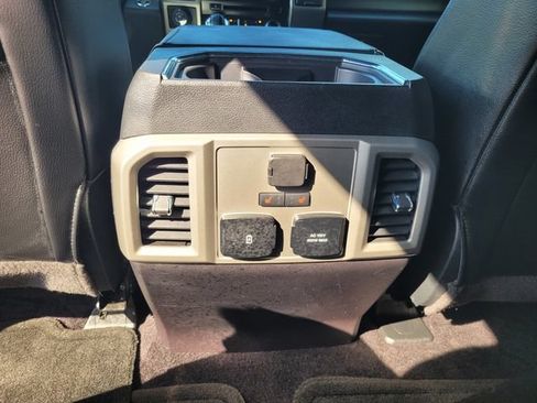 Used 2017 Ford F150 Lariat w/ Equipment Group 502A Luxury AWD/4WD image 17