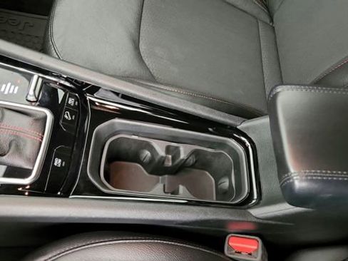 Used 2024 Jeep Compass Trailhawk image 13