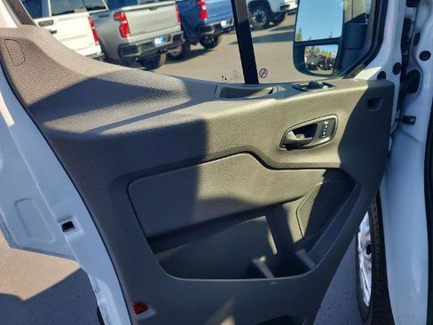 Used 2024 Ford Transit 250 Low Roof w/ Exterior Upgrade Package image 19