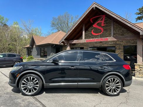 Used 2016 Lincoln MKX Reserve w/ Technology Package FWD image 2