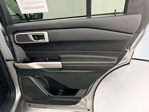 Used 2023 Ford Explorer XLT w/ Equipment Group 202A image 33